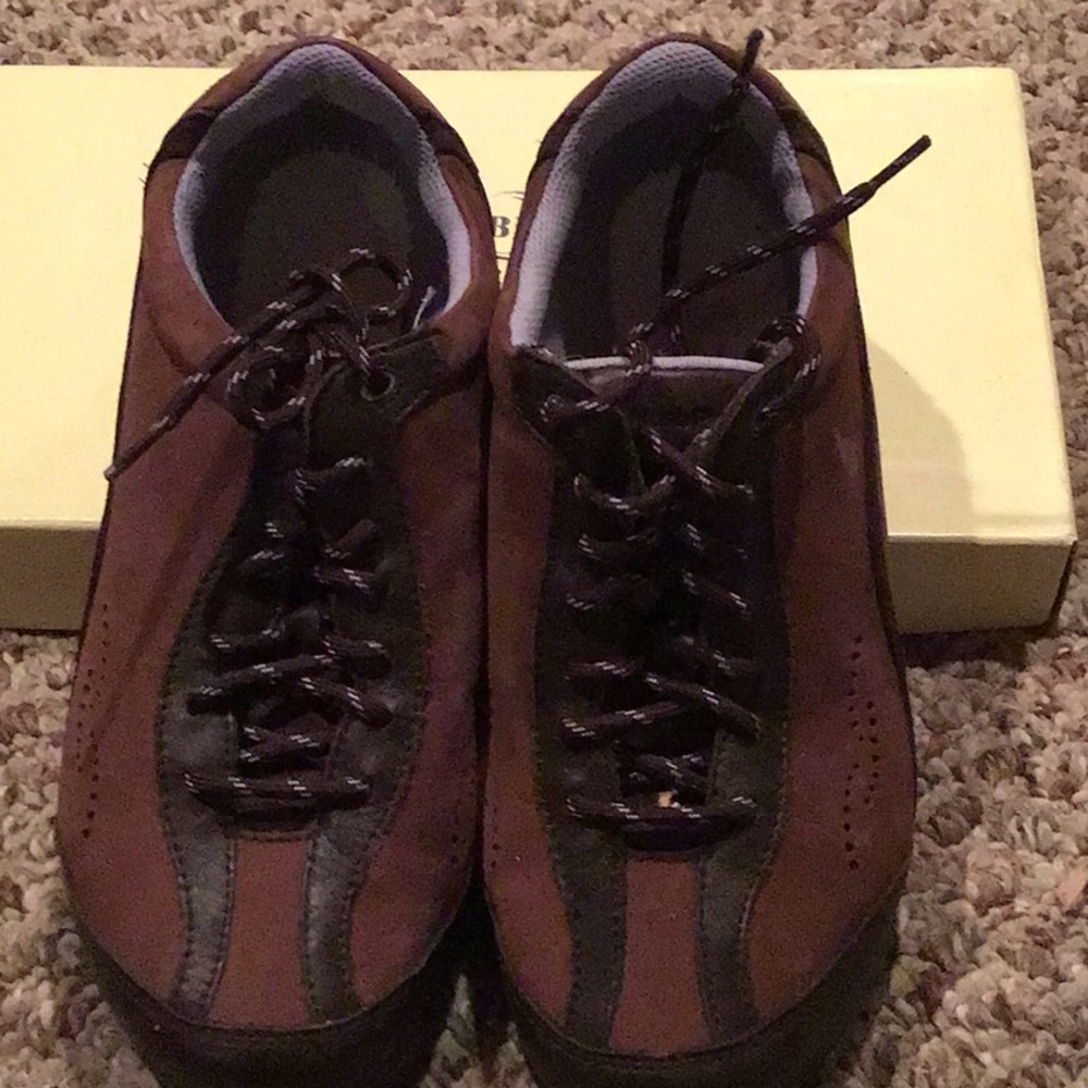 Nice easy walker Hush puppies